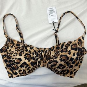 NWT target underwire animal print swim suit top with adjustable straps